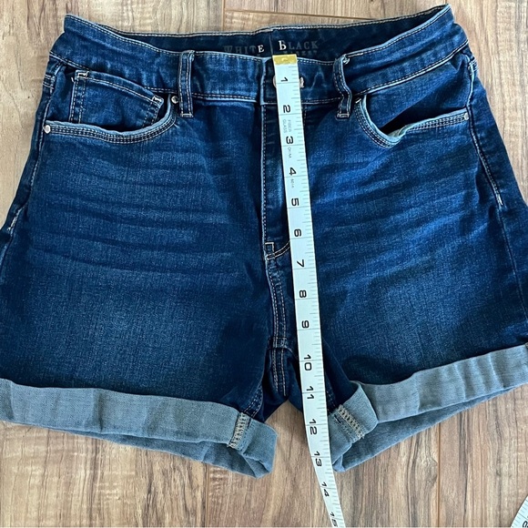 White House Black Market Short Dark Blue Jean Stretch Denim Shorts Size 4 - Picture 8 of 10